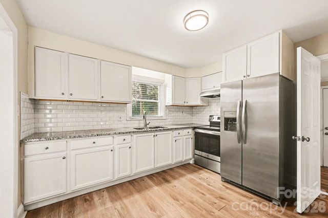 4726 Holbrook Drive, Charlotte, NC 28212