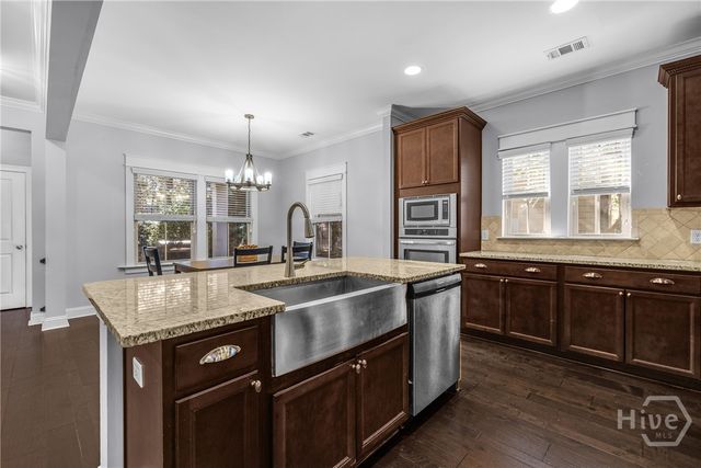 205 Ridgewood Park Drive N, Richmond Hill, GA 31324