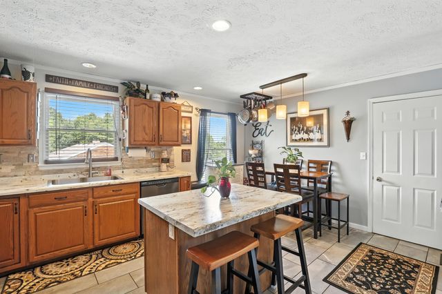 1 Ridgeport Drive, Covington, KY 41017