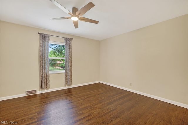 674 Upper Merriman Drive, Akron, OH 44303