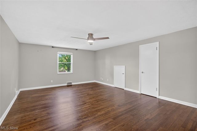 674 Upper Merriman Drive, Akron, OH 44303