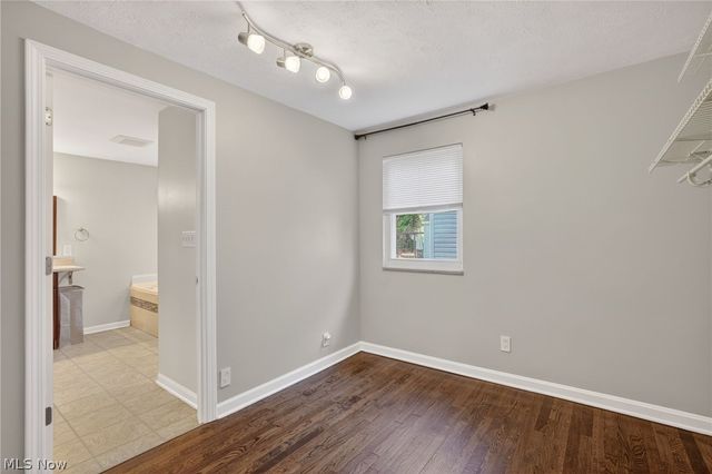 674 Upper Merriman Drive, Akron, OH 44303