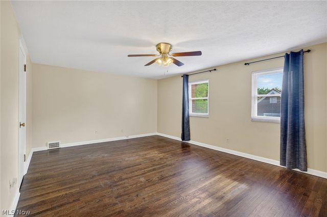 674 Upper Merriman Drive, Akron, OH 44303