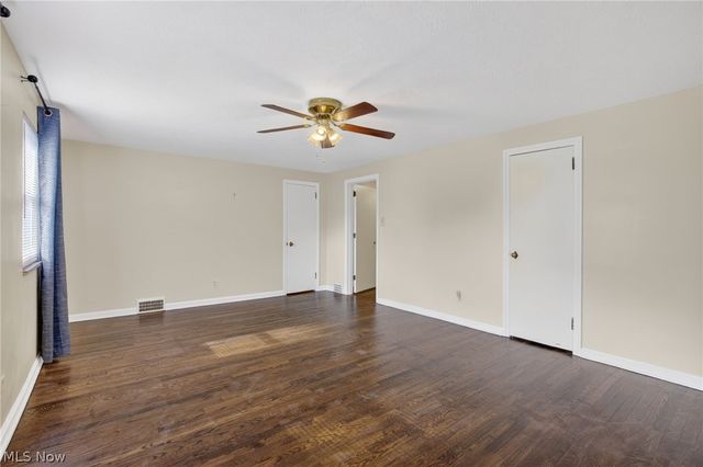 674 Upper Merriman Drive, Akron, OH 44303