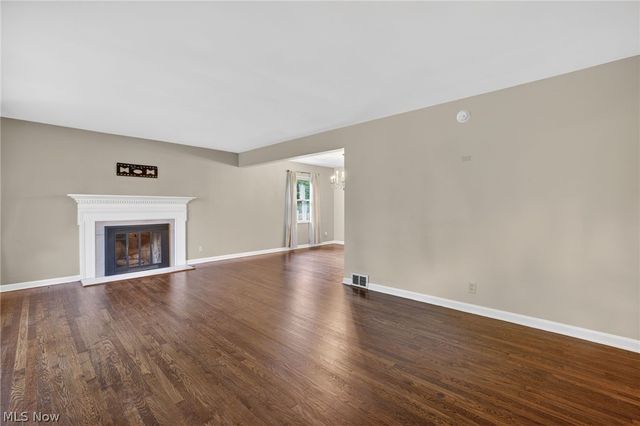 674 Upper Merriman Drive, Akron, OH 44303