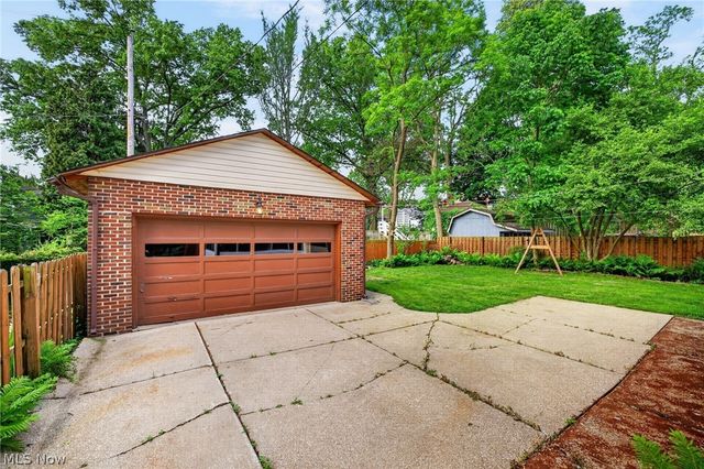 674 Upper Merriman Drive, Akron, OH 44303