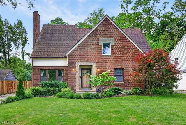 674 Upper Merriman Drive, Akron, OH 44303