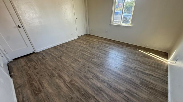 1507 W Houston Avenue, Visalia, CA 93291