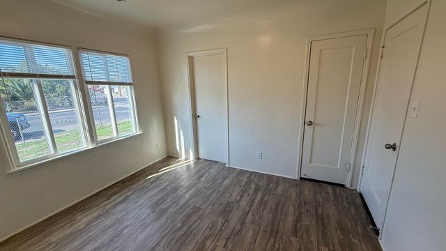 1507 W Houston Avenue, Visalia, CA 93291