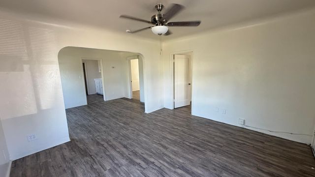 1507 W Houston Avenue, Visalia, CA 93291
