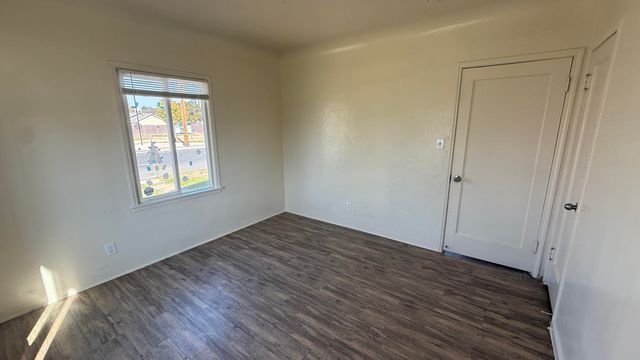 1507 W Houston Avenue, Visalia, CA 93291