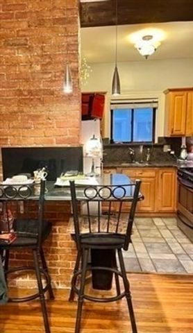 74 Newhall St 3, Lynn, MA 01902