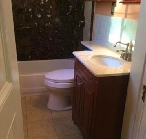 74 Newhall St 3, Lynn, MA 01902