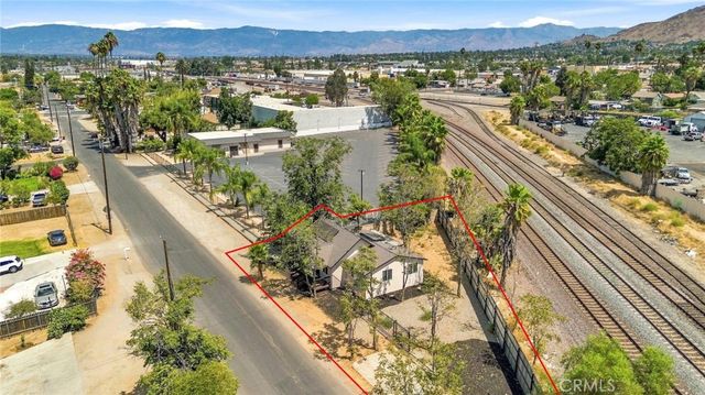 434 Highland, Riverside, CA 92507