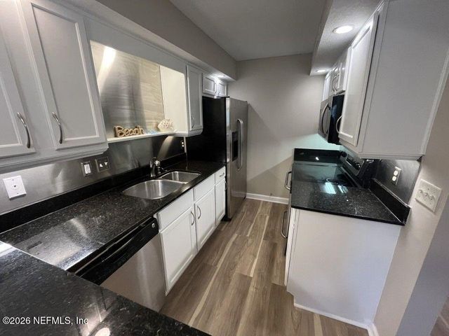 5375 ORTEGA FARMS Boulevard 308, Jacksonville, FL 32210