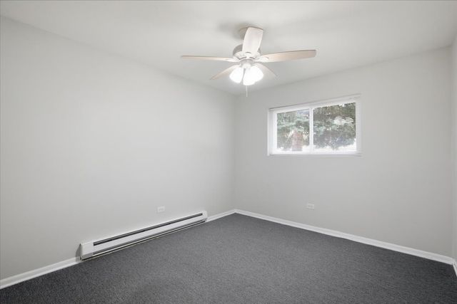 6206 W 64th Place 101, Chicago, IL 60638