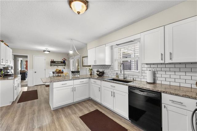 306 E 8th Street, Wellsville, KS 66092