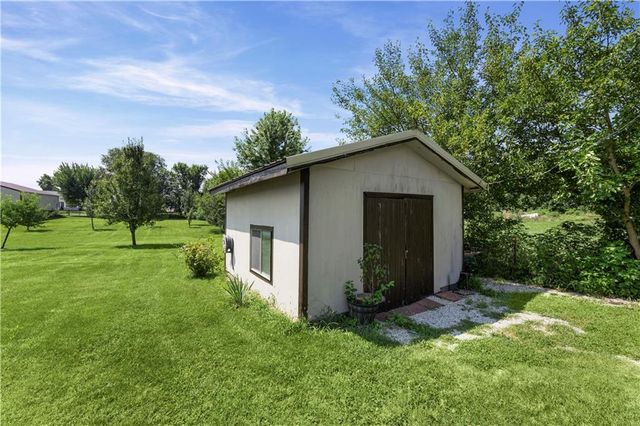 306 E 8th Street, Wellsville, KS 66092