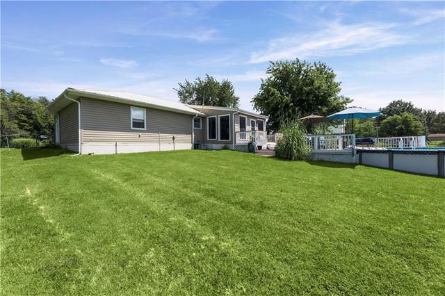 306 E 8th Street, Wellsville, KS 66092