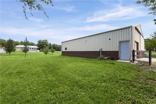306 E 8th Street, Wellsville, KS 66092