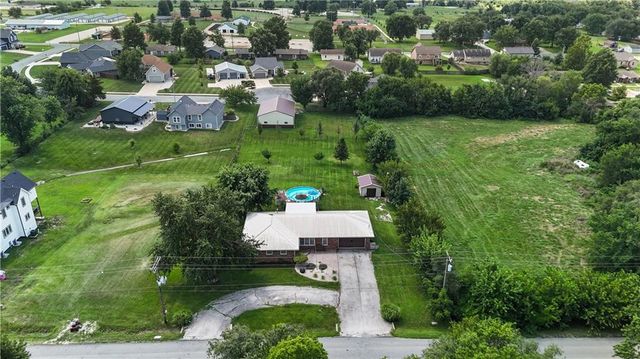 306 E 8th Street, Wellsville, KS 66092
