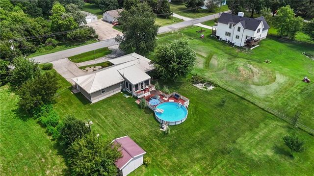 306 E 8th Street, Wellsville, KS 66092