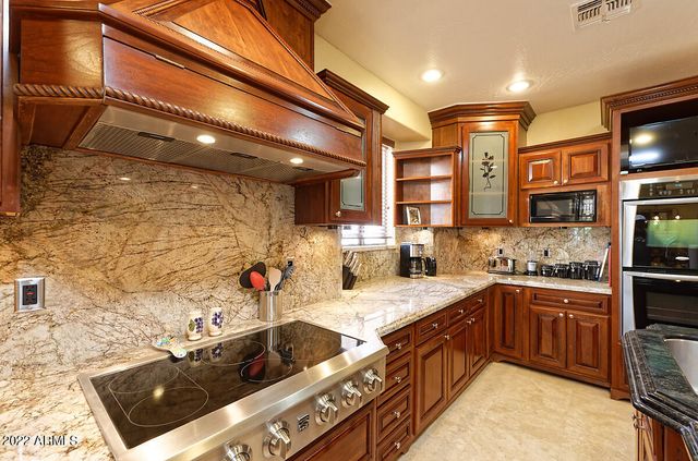 10220 E COCHISE Drive, Scottsdale, AZ 85258