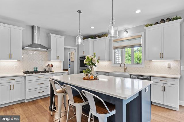 2250 LEHMAN CT, Enola, PA 17025