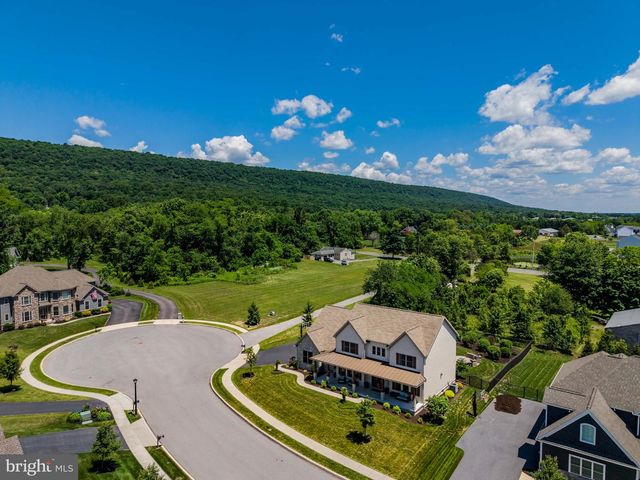 2250 LEHMAN CT, Enola, PA 17025