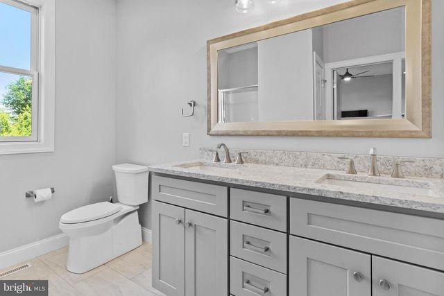 2250 LEHMAN CT, Enola, PA 17025