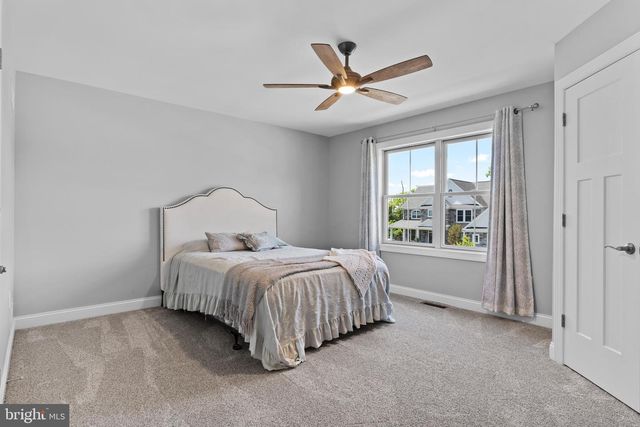 2250 LEHMAN CT, Enola, PA 17025