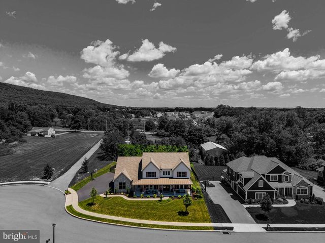 2250 LEHMAN CT, Enola, PA 17025
