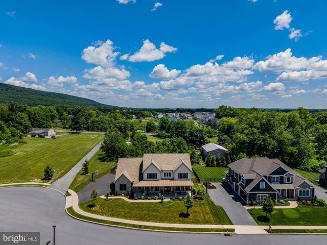 2250 LEHMAN CT, Enola, PA 17025