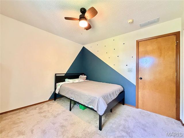 1242 Illini Drive, O'fallon, IL 62269
