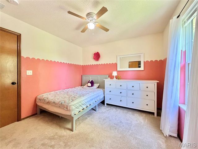 1242 Illini Drive, O'fallon, IL 62269