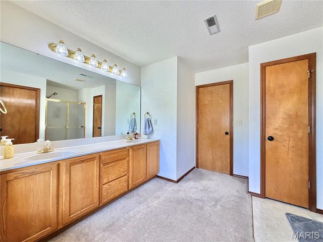 1242 Illini Drive, O'fallon, IL 62269