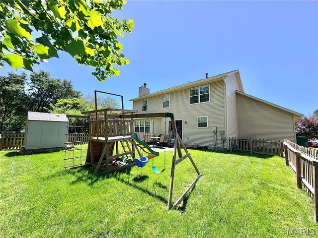 1242 Illini Drive, O'fallon, IL 62269