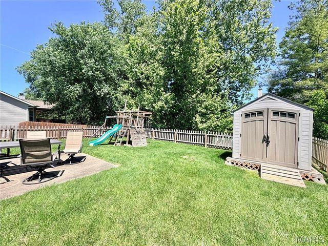 1242 Illini Drive, O'fallon, IL 62269