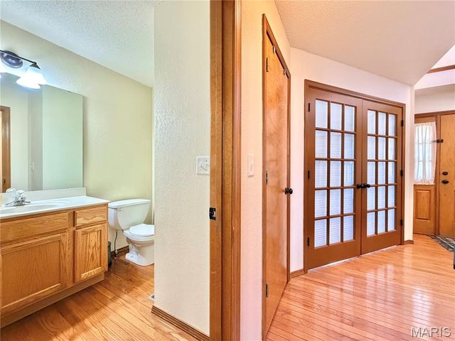 1242 Illini Drive, O'fallon, IL 62269
