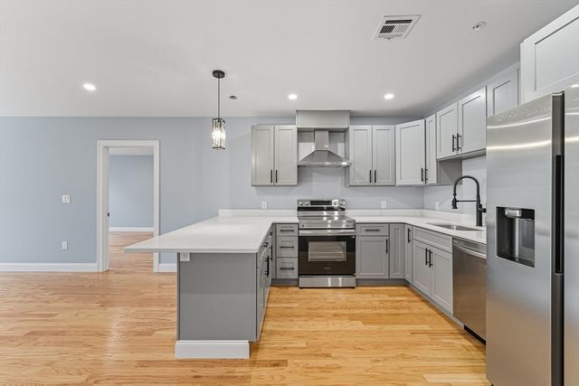 585 Washington St model 1, Quincy, MA 02169