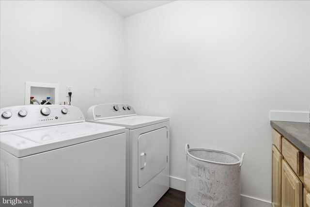 604 LOCKSA RD, Romney, WV 26757