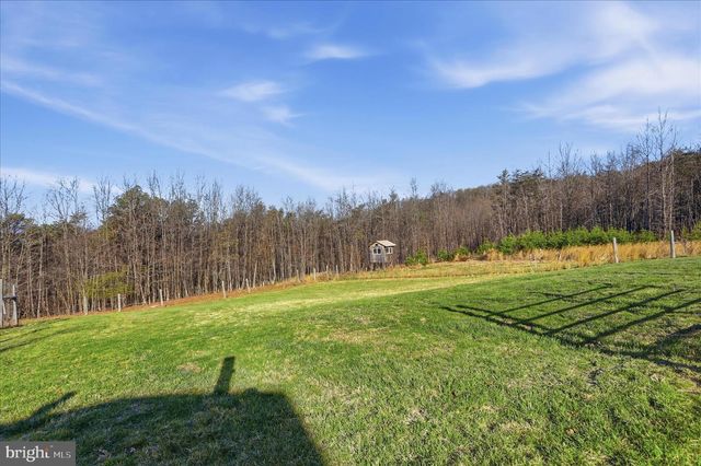 604 LOCKSA RD, Romney, WV 26757