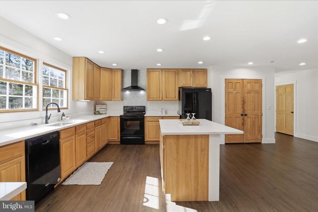 604 LOCKSA RD, Romney, WV 26757