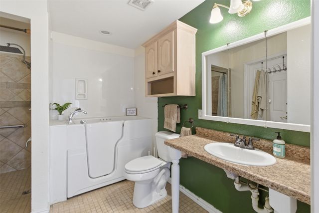 162 Sol Circle, Royse City, TX 75189