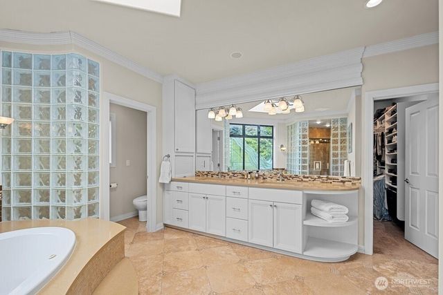 7619 115th Place NE, Kirkland, WA 98033