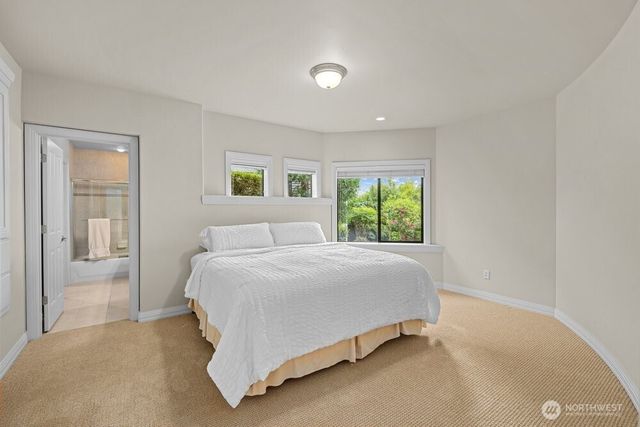 7619 115th Place NE, Kirkland, WA 98033