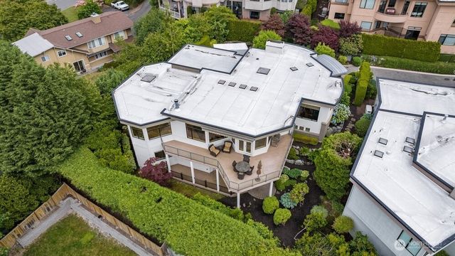 7619 115th Place NE, Kirkland, WA 98033