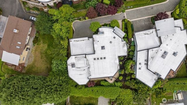 7619 115th Place NE, Kirkland, WA 98033