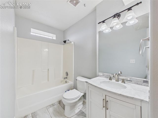 1770 N Smokey Hill Lane, Pueblo West, CO 81007