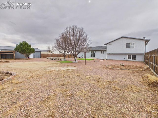 1770 N Smokey Hill Lane, Pueblo West, CO 81007